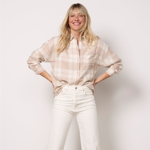 Z Supply Tops - NWT Z Supply Evereve River Plaid Button Up in Putty Sold Out Online Size M Cottn
